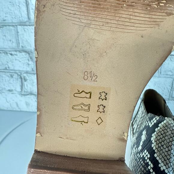 Madewell Boots Sonia Ankle Booties Low Chelsea Leather Snake Embossed 8.5 - Picture 5 of 10